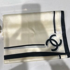 Large rectangular silk Chanel scarf